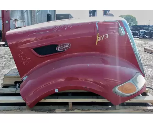 PETERBILT 386 Hood