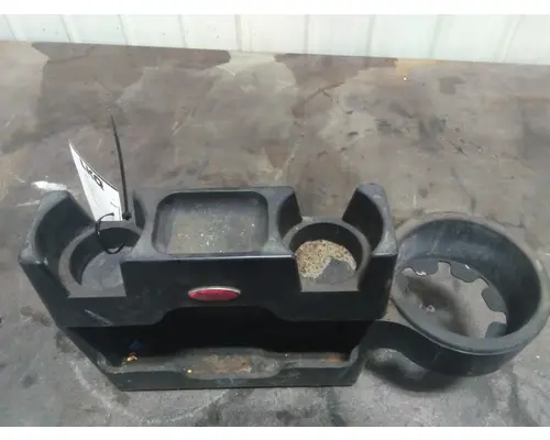 PETERBILT 386 INTERIOR PARTS, MISC.