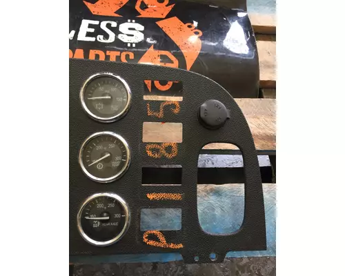 PETERBILT 386 Instrument Cluster