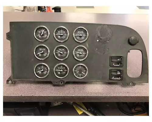 PETERBILT 386 Instrument Cluster