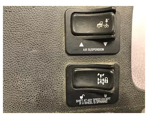 PETERBILT 386 Instrument Cluster