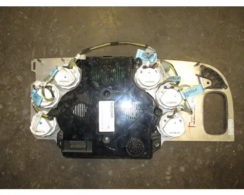 PETERBILT 386 Instrument Cluster