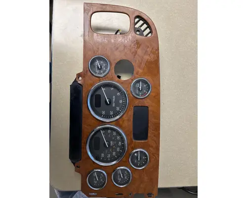PETERBILT 386 Instrument Cluster
