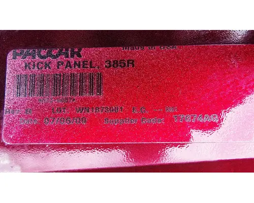 PETERBILT 386 Kick Panel, Exterior
