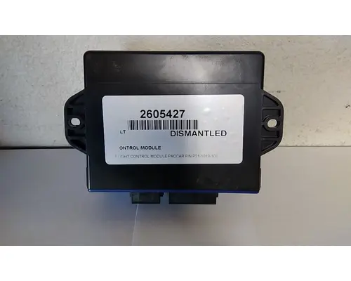 PETERBILT 386 LIGHT CONTROL MODULE