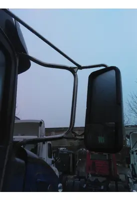 PETERBILT 386 MIRROR ASSEMBLY CAB/DOOR