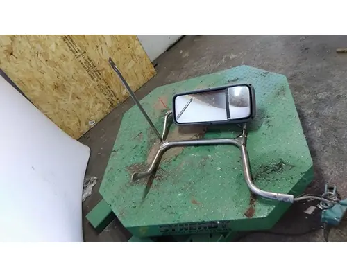 PETERBILT 386 MIRROR ASSEMBLY CABDOOR