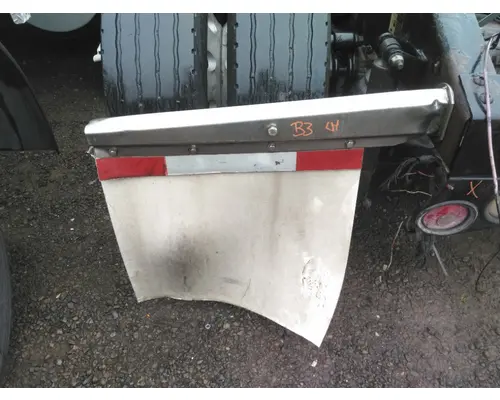 PETERBILT 386 MUD FLAP HANGER