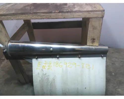 PETERBILT 386 MUD FLAP HANGER