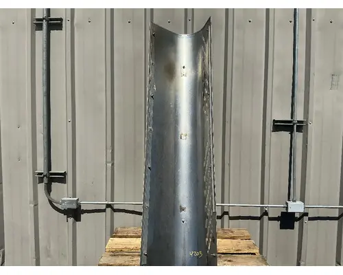 PETERBILT 386 Muffler Shield