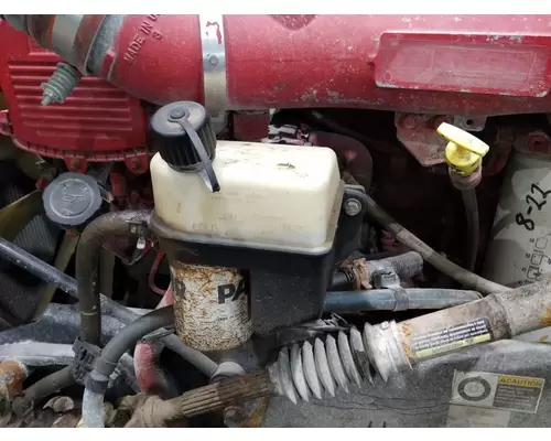 PETERBILT 386 POWER STEERING RESERVOIR