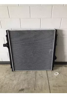 PETERBILT 386 Radiator