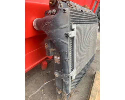 PETERBILT 386 Radiator