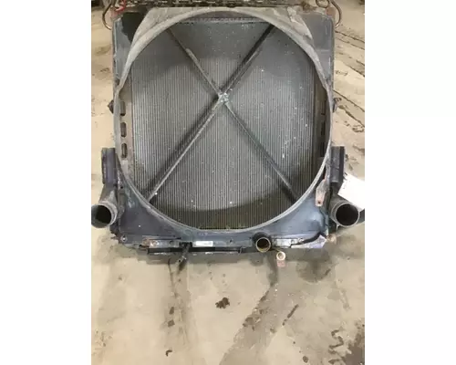 PETERBILT 386 Radiator