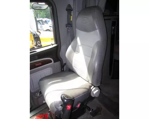 PETERBILT 386 SEAT, FRONT