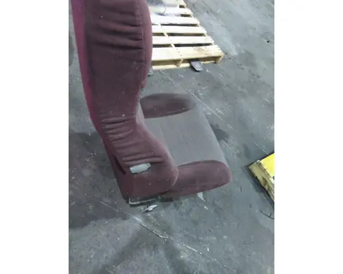 PETERBILT 386 SEAT, FRONT