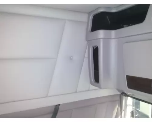 PETERBILT 386 SLEEPER