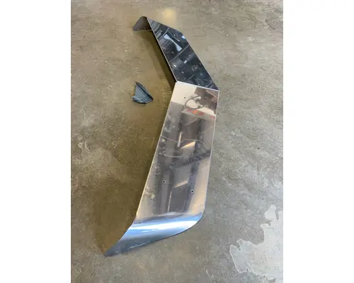 PETERBILT 386 SUN VISOR