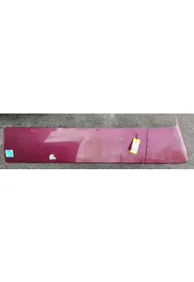 PETERBILT 386 Side Fairing