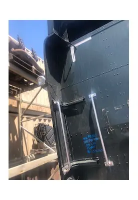 PETERBILT 386 Sleeper Fairing