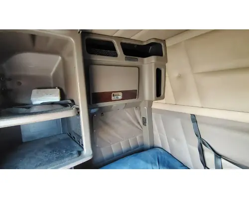 PETERBILT 386 Sleeper