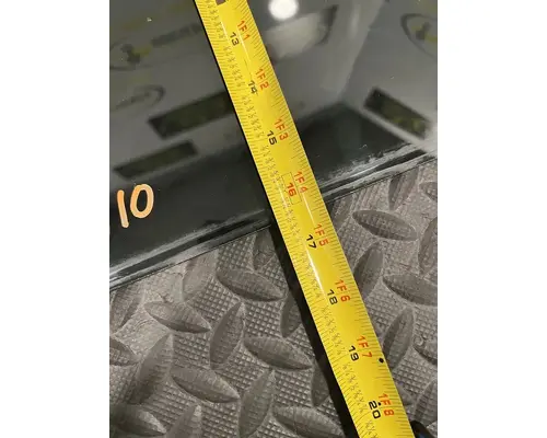 PETERBILT 386 Special Glass