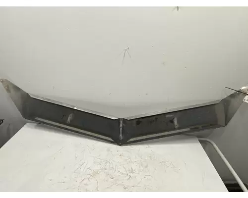 PETERBILT 386 Sun Visor (External)