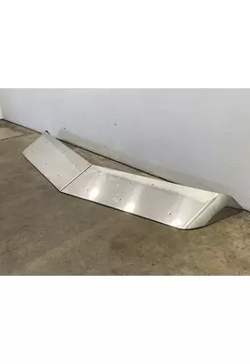 PETERBILT 386 Sun Visor (External)