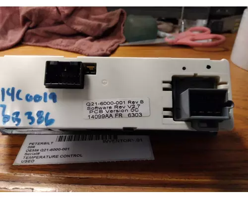 PETERBILT 386 TEMPERATURE CONTROL