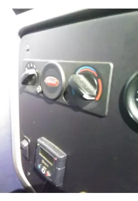 PETERBILT 386 TEMPERATURE CONTROL