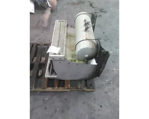 PETERBILT 386 TOOL BOX