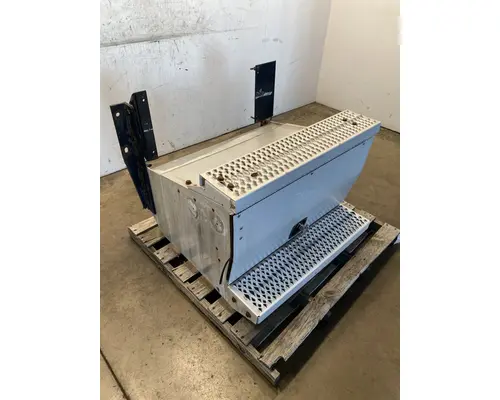 PETERBILT 386 Tool Box