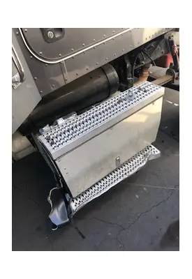 PETERBILT 386 Tool Box