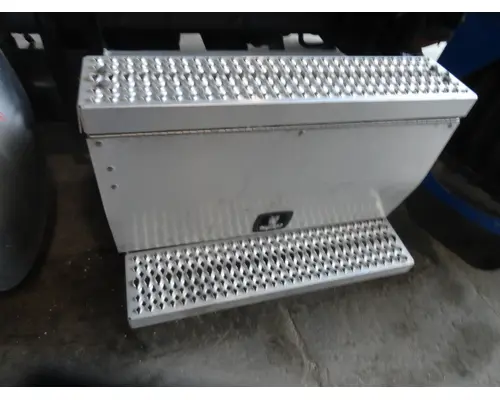 PETERBILT 386 Tool Box