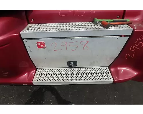 PETERBILT 386 Tool Box