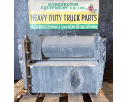 PETERBILT 386 Tool Box