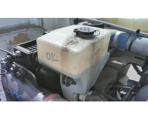PETERBILT 386 WINDSHIELD WASHER RESERVOIR