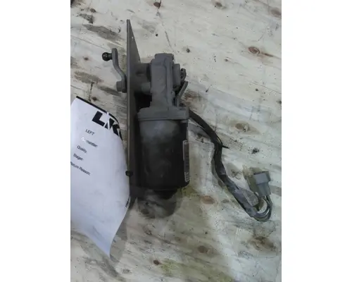PETERBILT 386 WINDSHIELD WIPER MOTOR