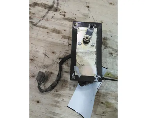 PETERBILT 386 WINDSHIELD WIPER MOTOR