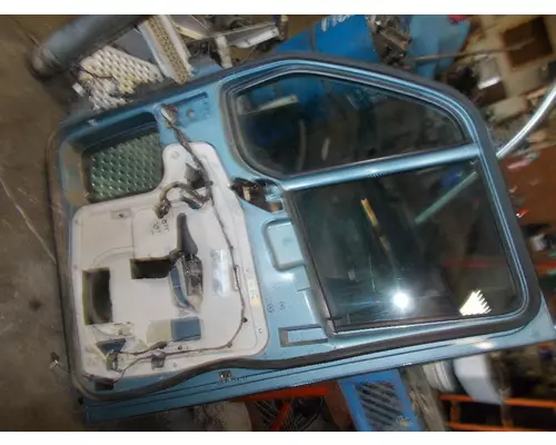 PETERBILT 387 1999-2011 DOOR ASSEMBLY, FRONT