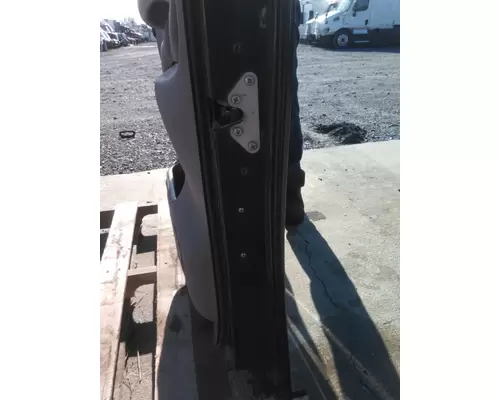PETERBILT 387 1999-2011 DOOR ASSEMBLY, FRONT
