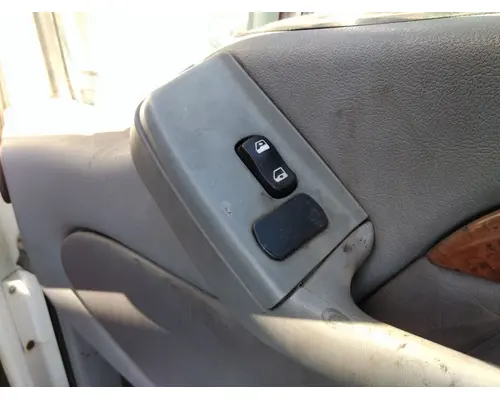 PETERBILT 387 1999-2011 DOOR ASSEMBLY, FRONT