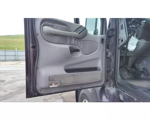 PETERBILT 387 1999-2011 DOOR ASSEMBLY, FRONT
