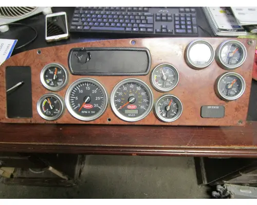PETERBILT 387_Q43-6015-21A15 Speedometer