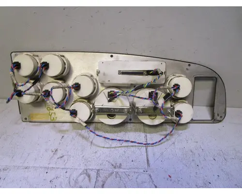 PETERBILT 387_Q436014-002 Tachometer