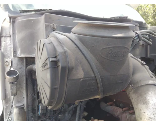 PETERBILT 387 AIR CLEANER
