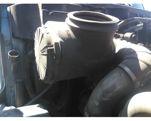 PETERBILT 387 AIR CLEANER