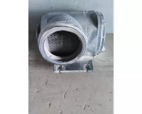 PETERBILT 387 AIR CLEANER