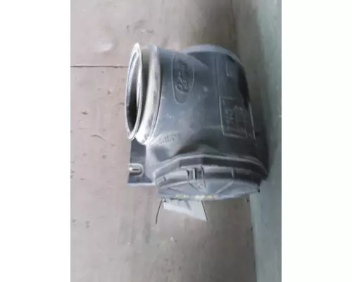 PETERBILT 387 AIR CLEANER