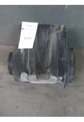 PETERBILT 387 AIR CLEANER